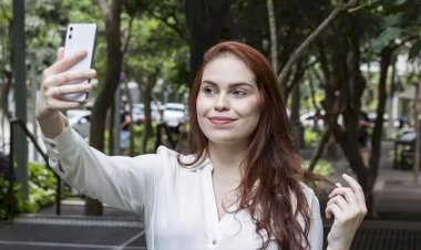 Новый жуткий тренд на TikTok. Дети притворяются жертвами холокоста.